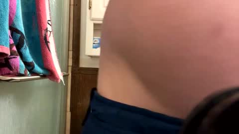 Snapshot of vicrobertson595 chatting on September 12, 6:48 am vicrobertson595 online show from September 12, 6:48 am