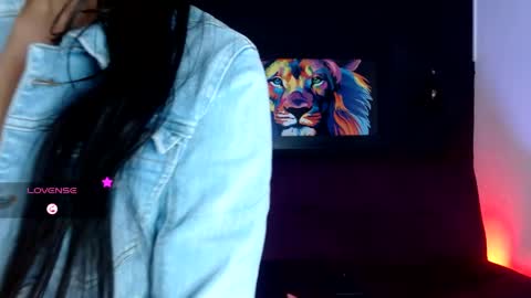 victoria_1126 online show from May 30, 7:34 pm