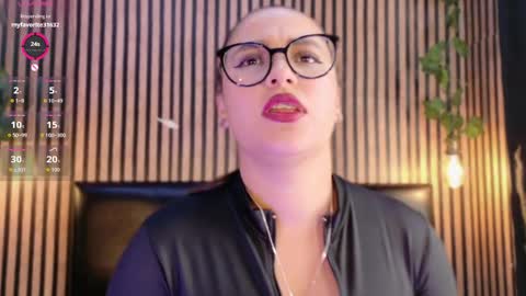 victorira online show from October 3, 9:23 pm