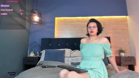 Victoria online show from November 6, 9:51 pm