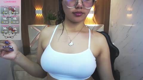 victoria_castillo_b online show from November 11, 3:09 am