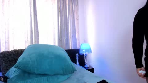 Victoria online show from May 2, 2:01 pm