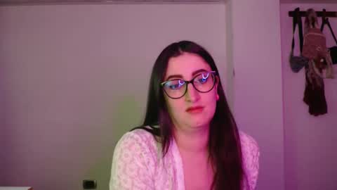 Victoria online show from February 26, 9:40 pm