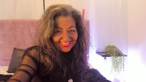 victoriaa_anderson_ online show from April 8, 3:48 pm
