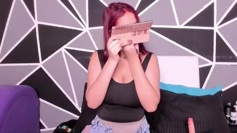 Victoria Zans  online show from October 23, 11:55 am