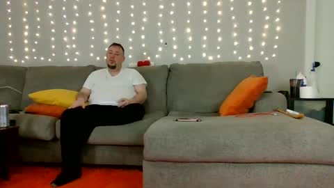 Victoria and Jesse online show from January 31, 6:02 am