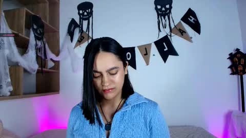 Victoria online show from October 28, 11:00 am