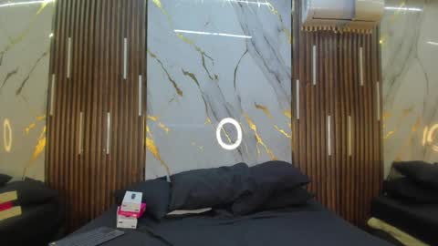 Victoria  online show from April 10, 9:41 pm