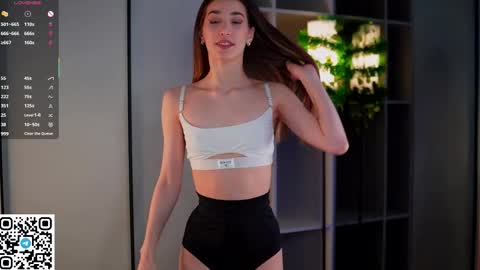 victoriahouston online show from January 12, 7:04 am