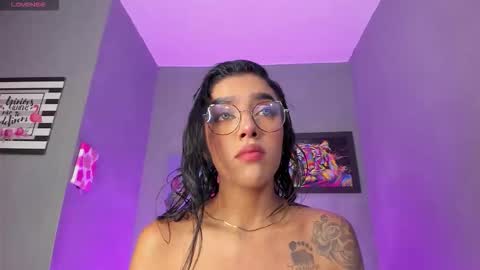 victoriameller online show from November 28, 11:23 pm