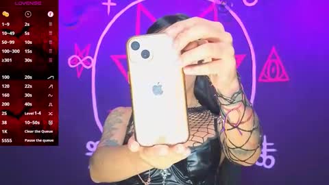 Victoria Vampire online show from November 9, 9:17 pm