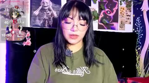 victoriia_thompson online show from February 6, 8:22 pm