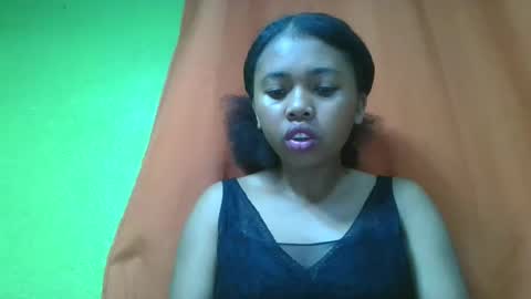 vierge28430 online show from May 4, 2:29 am