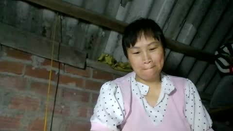 vietnam_sexxy online show from July 8, 6:55 pm