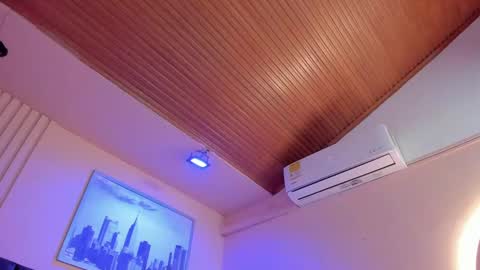 Viiolett online show from October 25, 10:21 pm