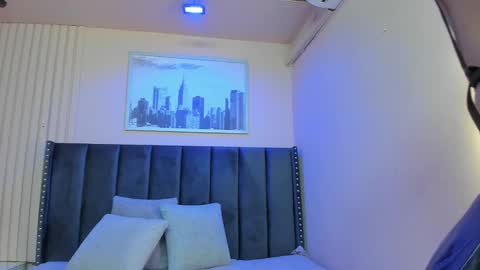 Viiolett online show from March 12, 8:09 pm