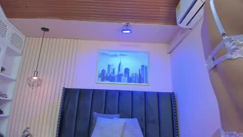 Viiolett online show from November 16, 10:23 pm