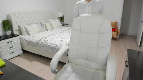 Ukrainian-woman online show from February 20, 12:29 pm