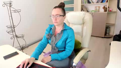 Ukrainian-woman online show from November 13, 8:06 am