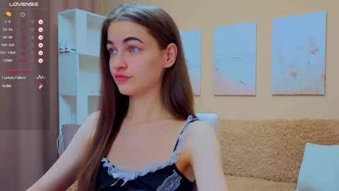 vikiberry online show from October 9, 10:21 am