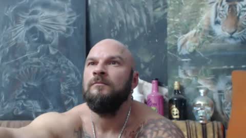 Snapshot of viking_me chatting on October 24, 7:47 pm viking online show from October 24, 7:47 pm