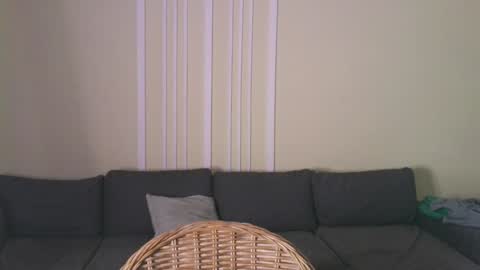 Max online show from December 8, 2:09 pm