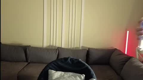 Max online show from March 6, 2:27 pm