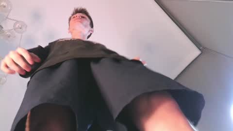 Max online show from February 5, 4:58 pm