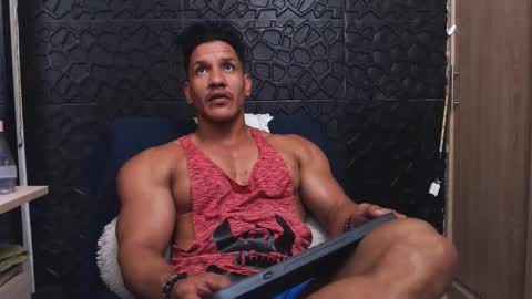 Viktor Herrera online show from October 8, 6:36 pm