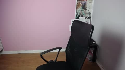 Snapshot of viktoria_lovely chatting on September 16, 6:38 am viktoria_lovely online show from September 16, 6:38 am