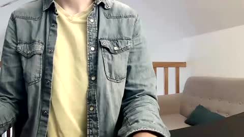 Snapshot of vince_du_80 chatting on December 17, 9:17 am Vince online show from December 17, 9:17 am