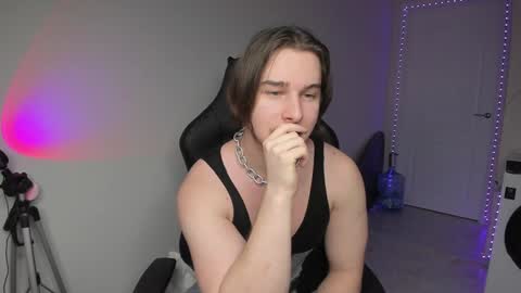 Vincent Strong online show from December 6, 1:16 pm