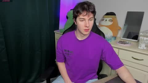 Vincent Strong online show from February 15, 8:46 am