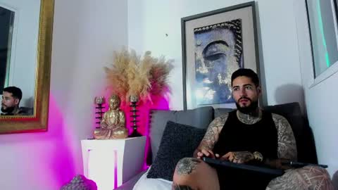 Vincent Sartori online show from August 8, 9:03 pm
