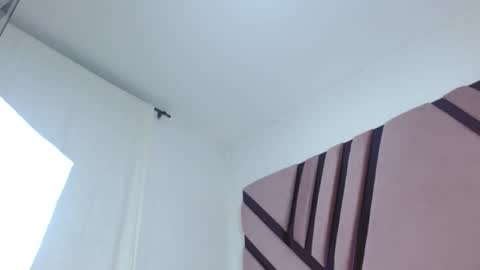 vinitryjhonson online show from December 15, 11:01 pm