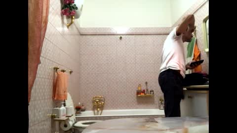 Zenith online show from January 16, 9:30 pm