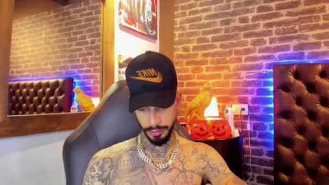 ---Vinzen--- online show from October 31, 6:25 am