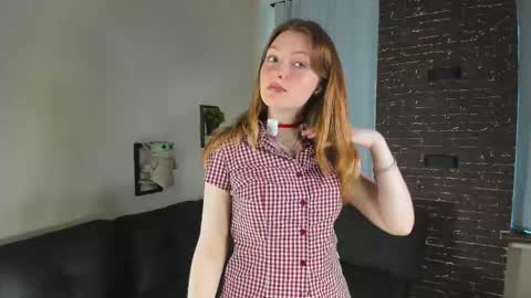 Viola but friends call me Sisi online show from June 1, 4:52 pm
