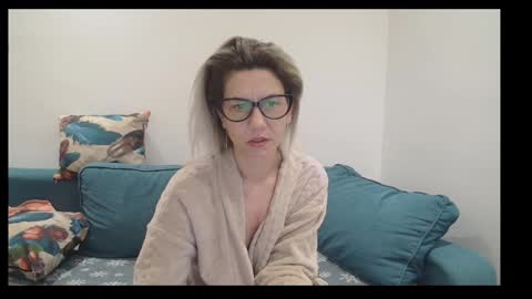 viola online show from February 9, 7:52 pm