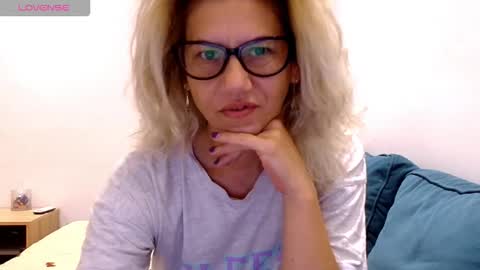 viola online show from September 11, 4:58 am