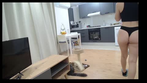 viola online show from February 1, 8:18 am