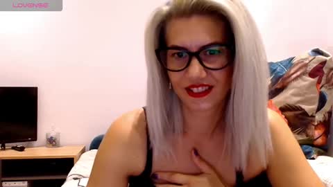 viola online show from September 12, 3:25 pm