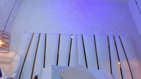 violeet_gray online show from May 27, 10:01 am