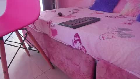 violet__taylor_ online show from September 21, 3:49 pm