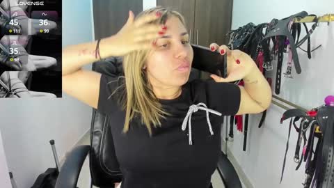 Kim online show from December 25, 9:54 pm