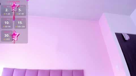 Snapshot of violet_myerrs chatting on October 1, 2:38 pm violet online show from October 1, 2:38 pm