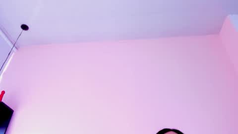 violet online show from January 9, 5:40 pm