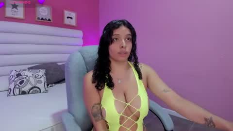 violet_sinclair online show from July 5, 1:18 pm