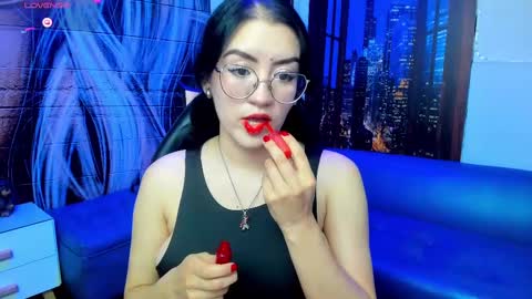 Snapshot of violeta_diazz chatting on February 12, 9:22 pm     online show from February 12, 9:22 pm