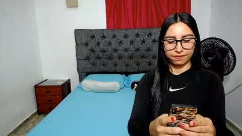 violeta_rouses online show from June 23, 2:34 pm